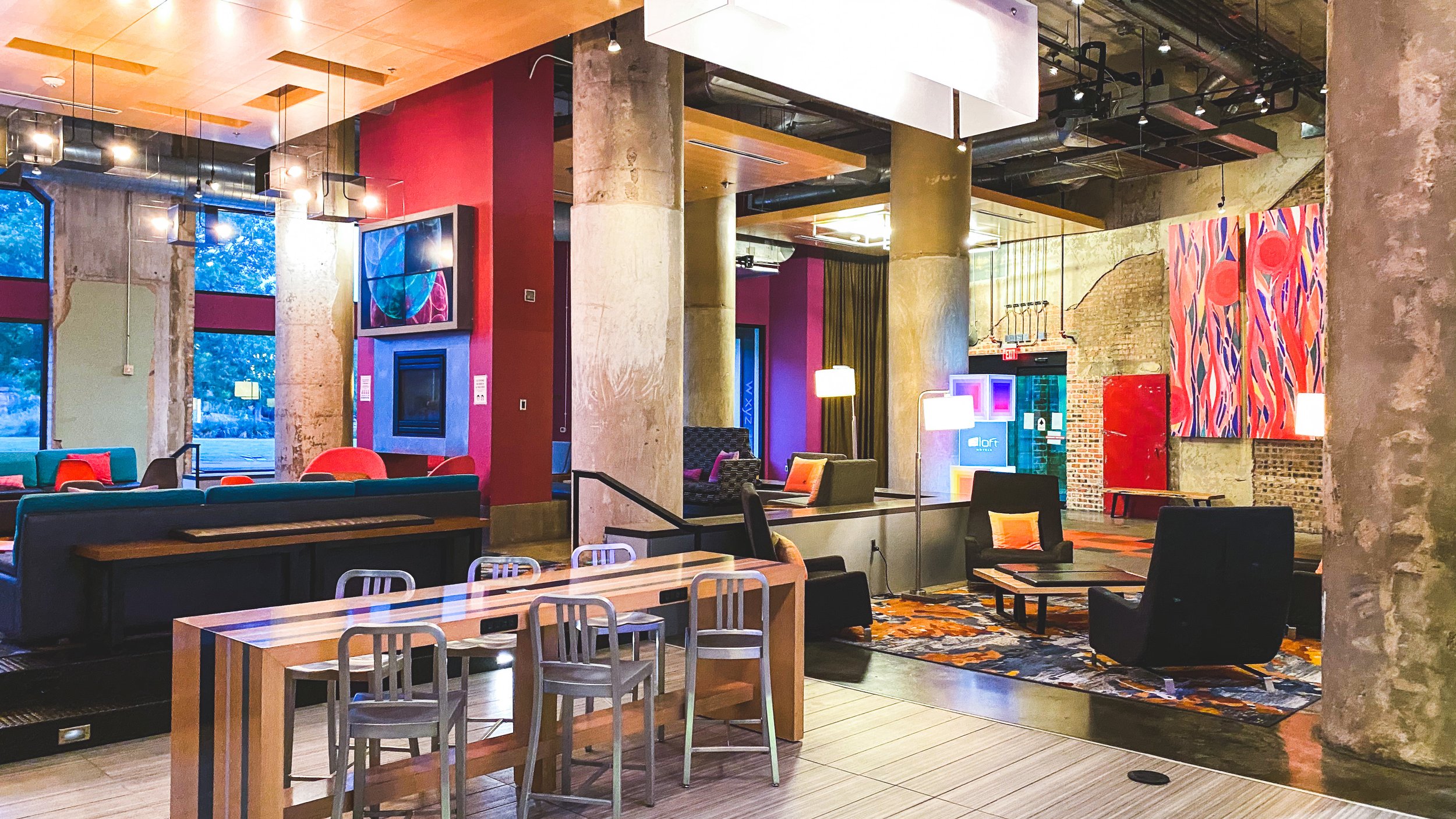 Aloft Downtown Dallas Lobby